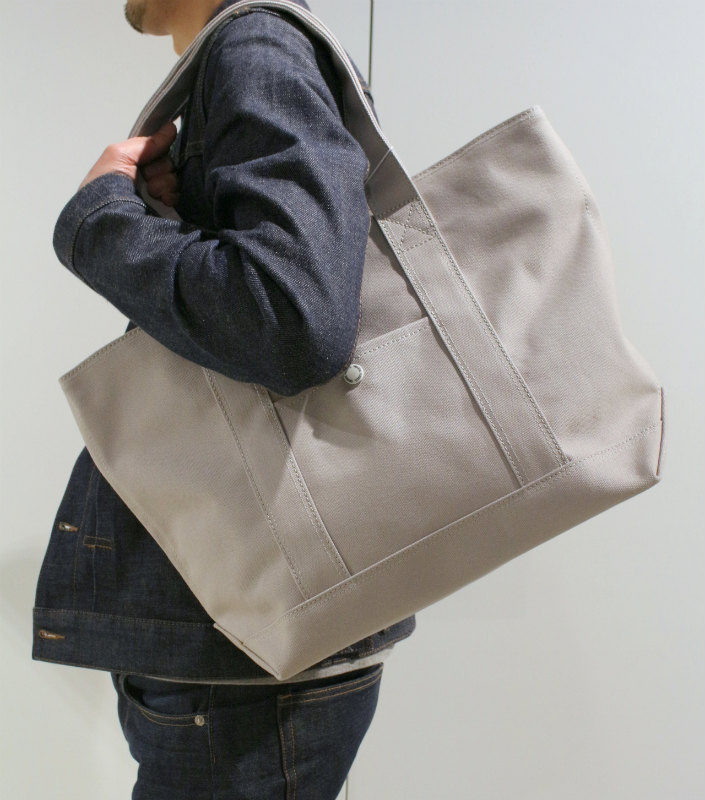 UNIVERSAL PRODUCTS. / BAG – MaW SAPPORO