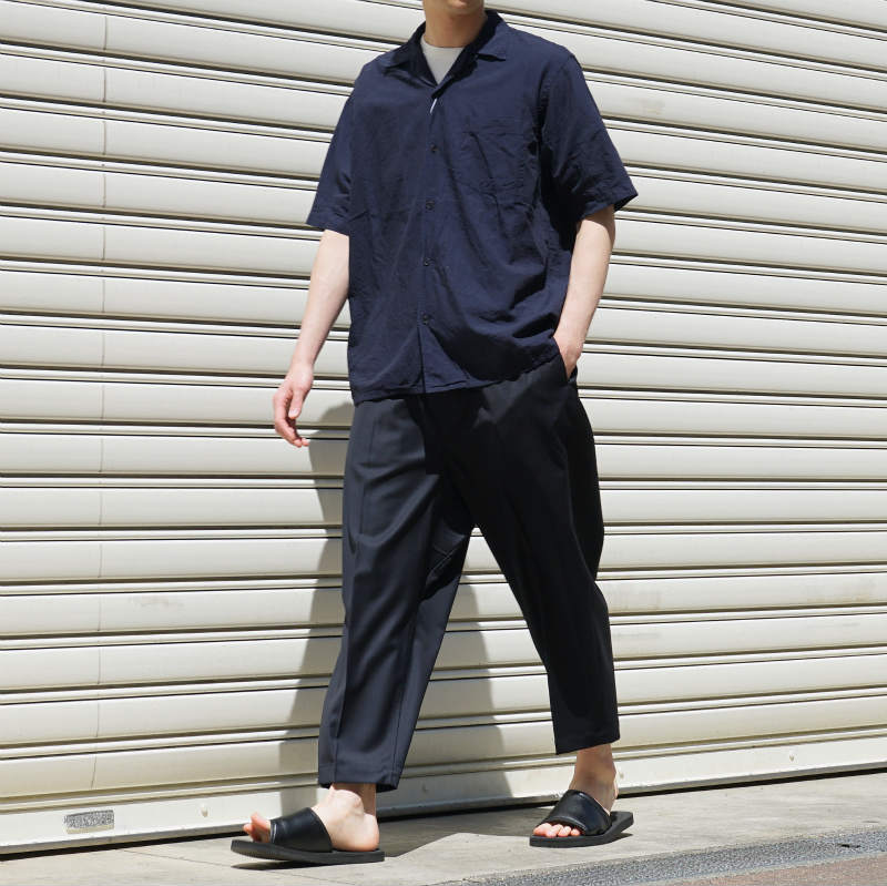 COMOLI ベタシャンopen collar shirts (navy）-