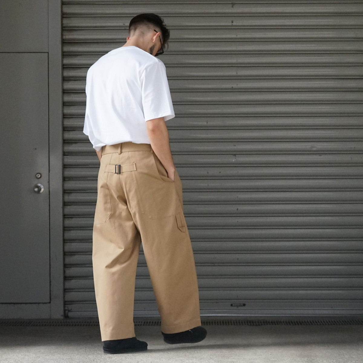 STUDIO NICHOLSON ] BRIDGES COTTON DRILL VOLUME PANTS – MaW SAPPORO