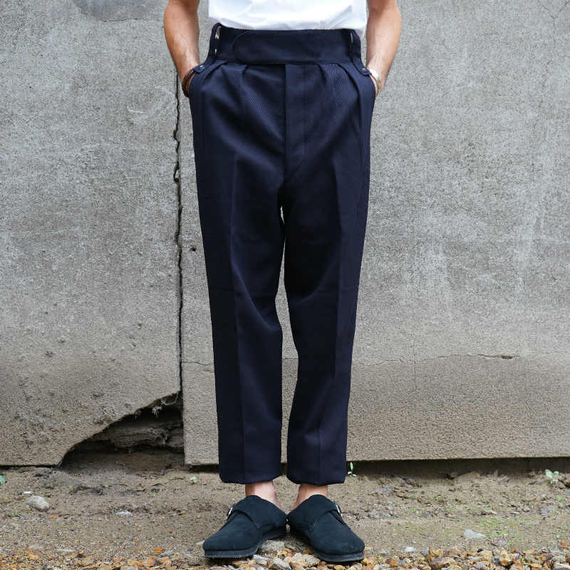 NEAT COTTON KERSEY TAPERED 44 GRAY - スラックス