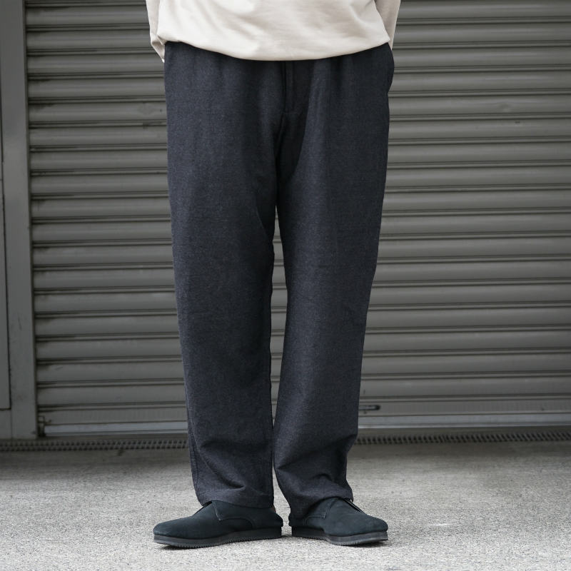 COMOLI 21ss シルクドローストリングパンツ navy - パンツ