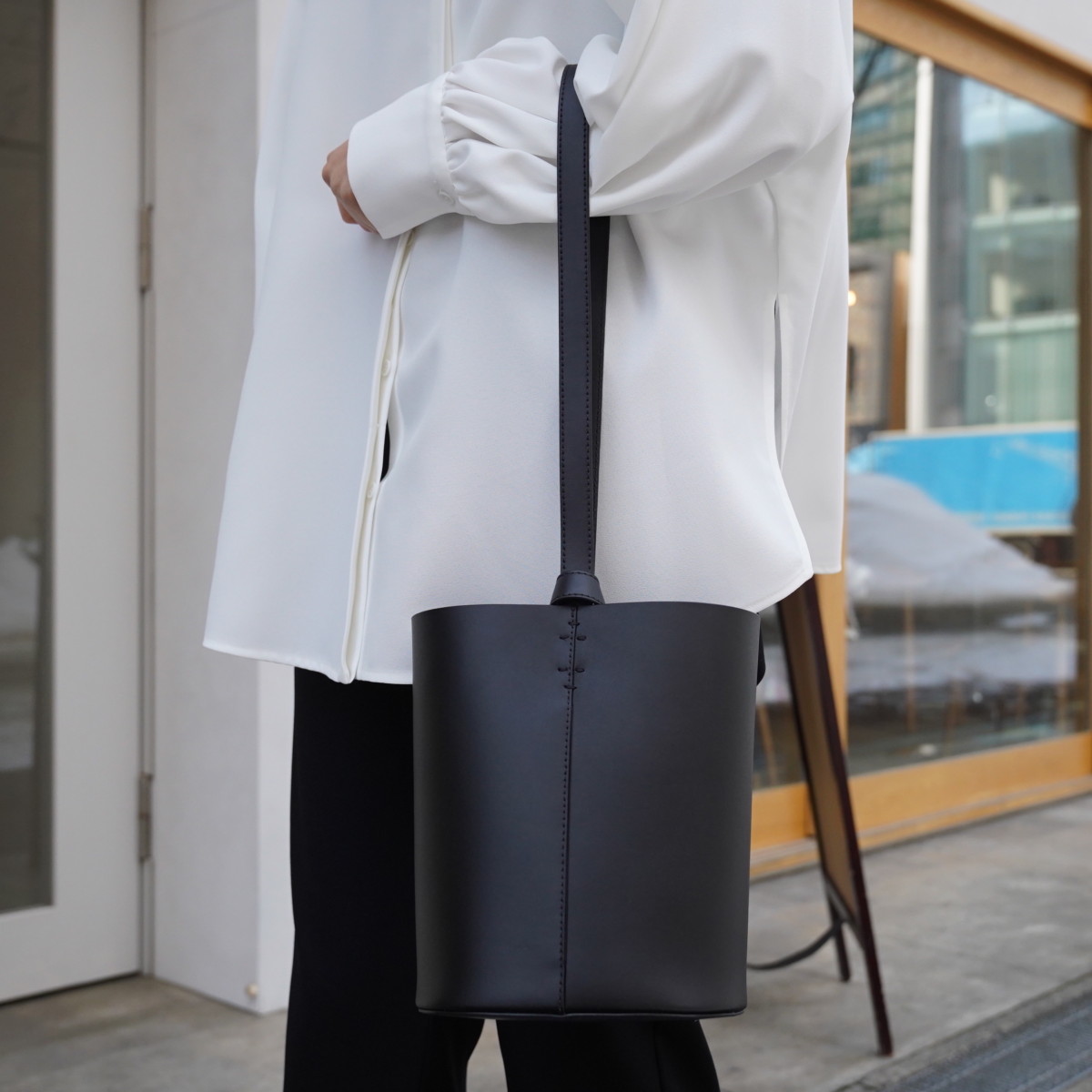 RIM.ARK Leather bucket bag